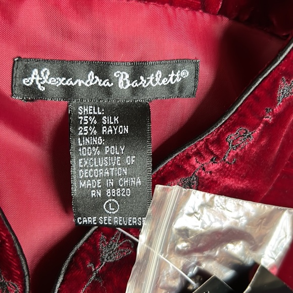 Alexandra Bartlett Maroon/Black Special Occasion Velvet Mandarin Jacket - Picture 10 of 12